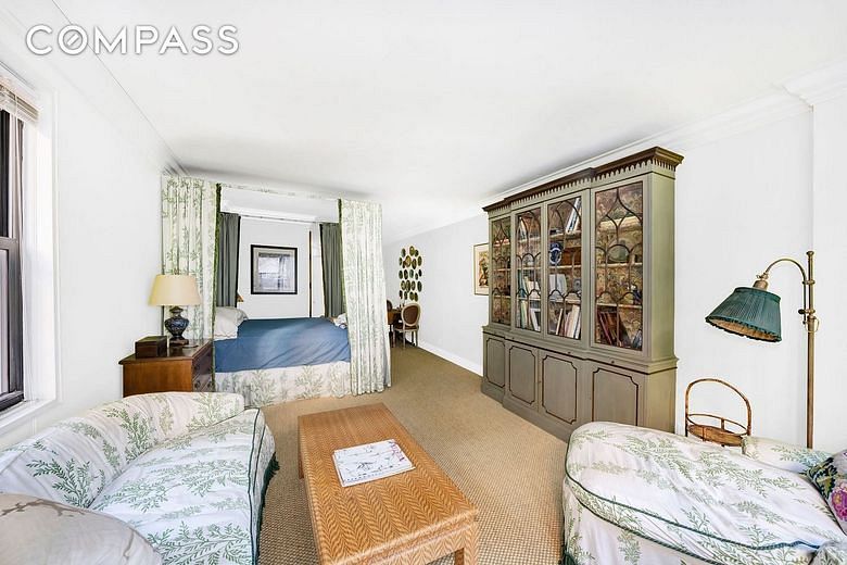 345 East 52nd Street #2C