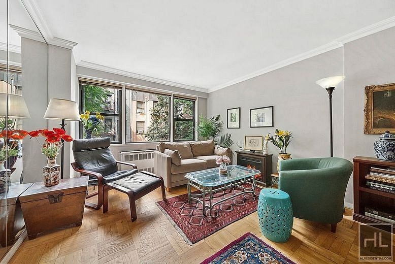 345 East 52nd Street #4K