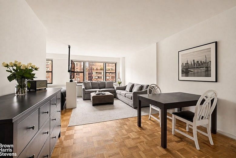 345 East 52nd Street #9A