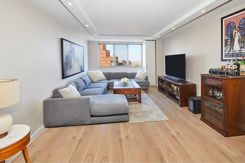 345 East 93rd Street #31B