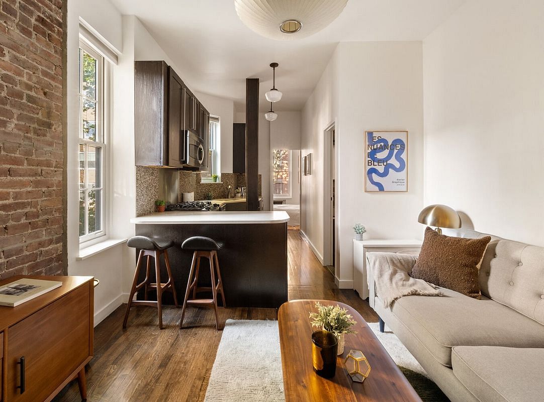 Image 1 of 8 for 345 West 21st Street #2B in Manhattan, NEW YORK, NY, 10011