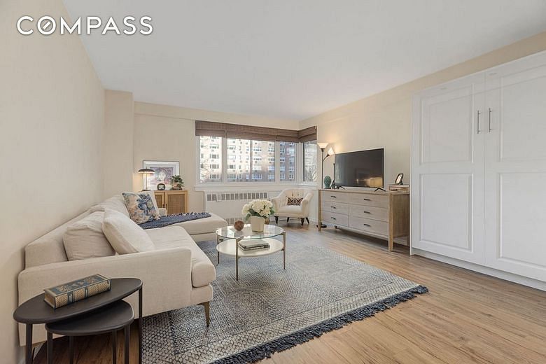 345 West 58th Street #4Y