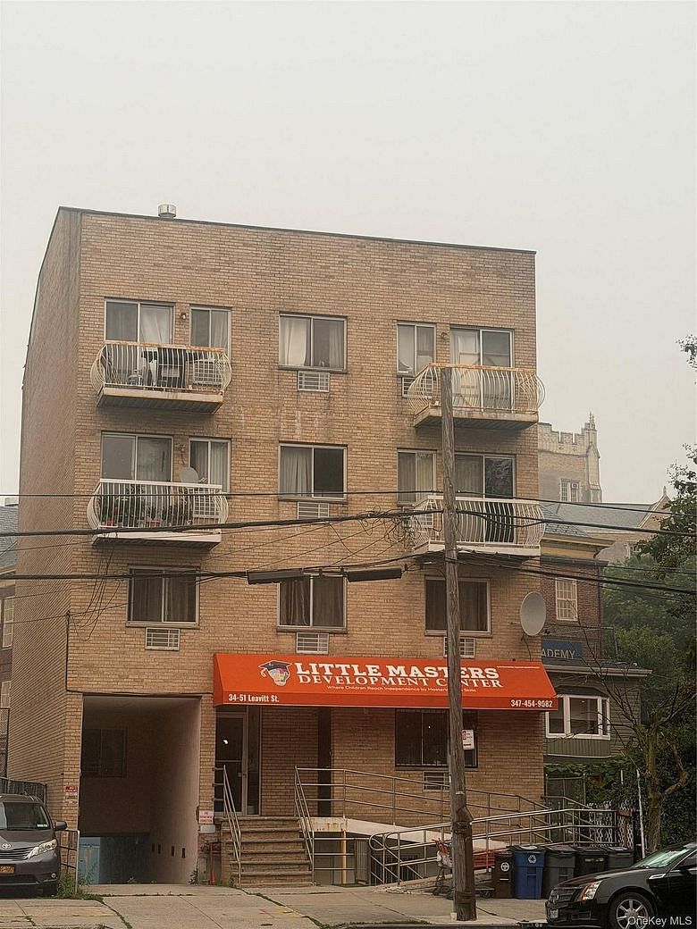 3451 Leavitt Street #3B