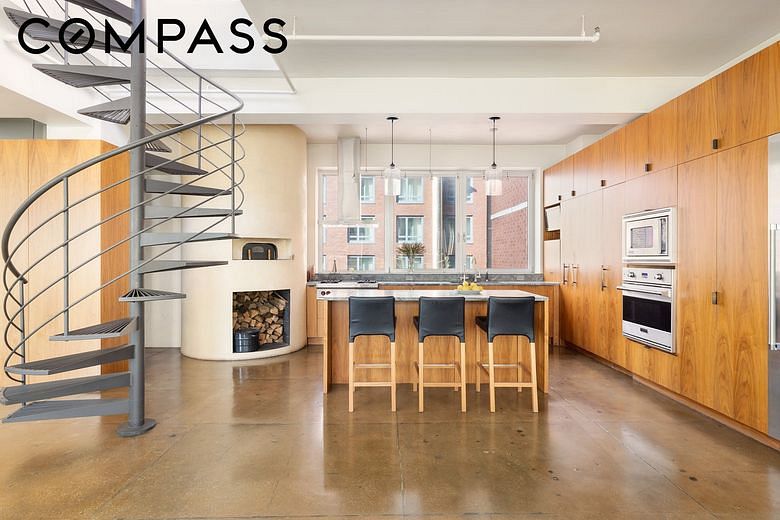 347 West 39th Street #PHNE