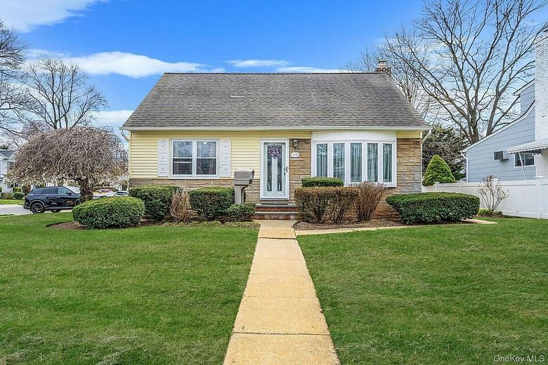 3476 Clifton Boulevard