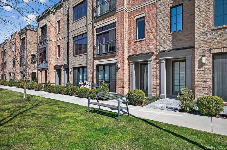 348 Horseman Boulevard