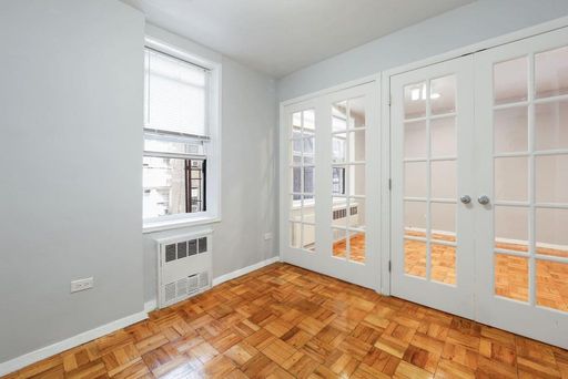 Image 1 of 12 for 399 Ocean Parkway #2L in Brooklyn, BROOKLYN, NY, 11218