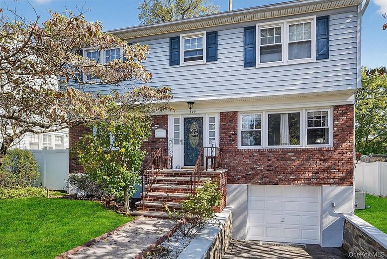 349 Hawthorne Terrace