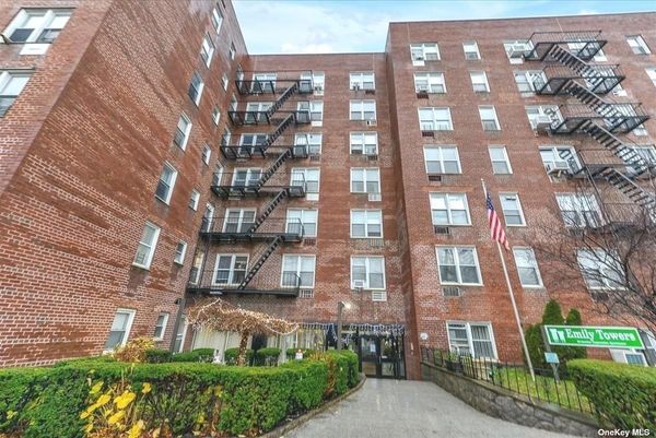 Image 1 of 17 for 35-10 150 Street #4V in Queens, Flushing, NY, 11354