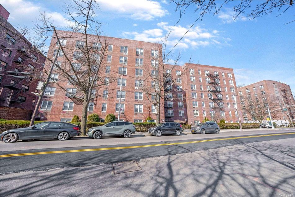 Image 1 of 15 for 35-10 150th St #2V in Queens, Flushing, NY, 11354