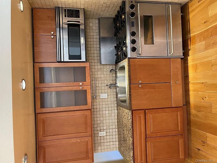 35-12 205 Street #259