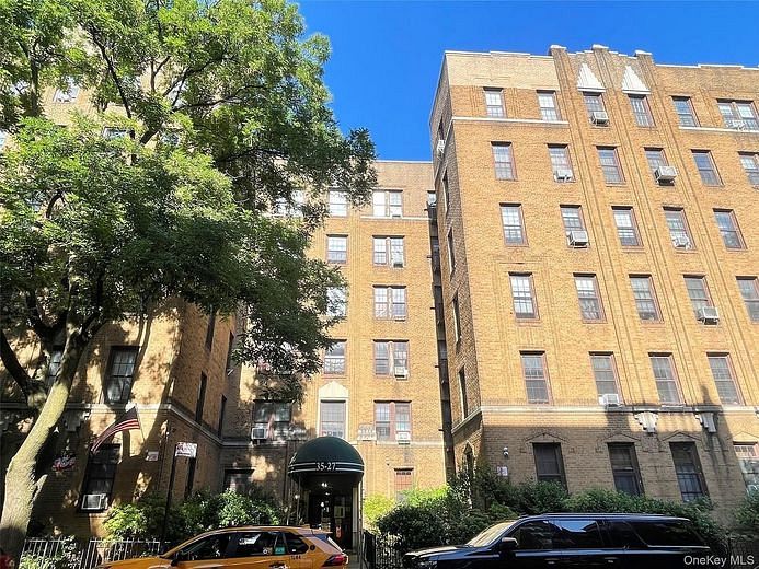 35-27 81st St #6E