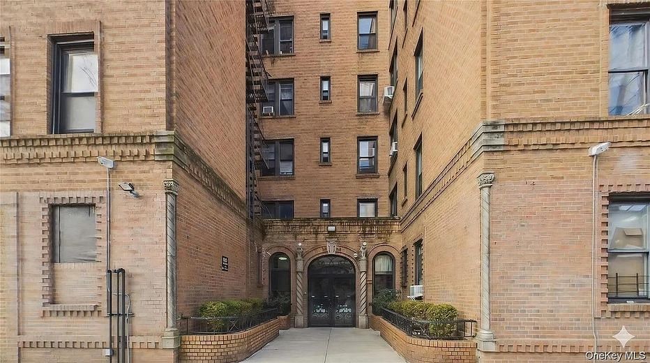 35-64 89th Street