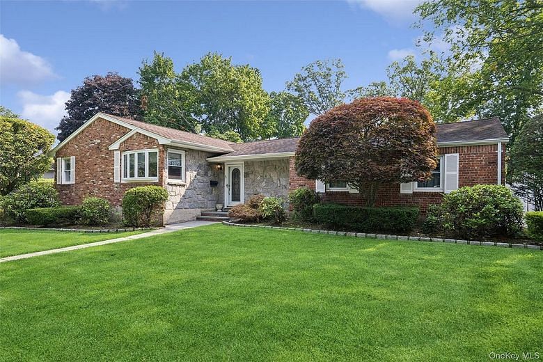 35 Cherrywood Drive