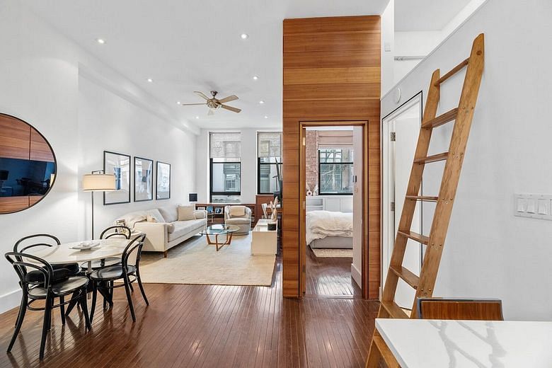 35 East 10th Street #2B