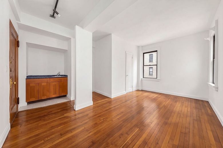 35 East 30th Street #5D
