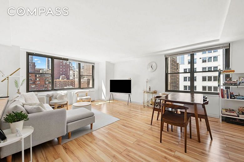 35 East 38th Street #12B