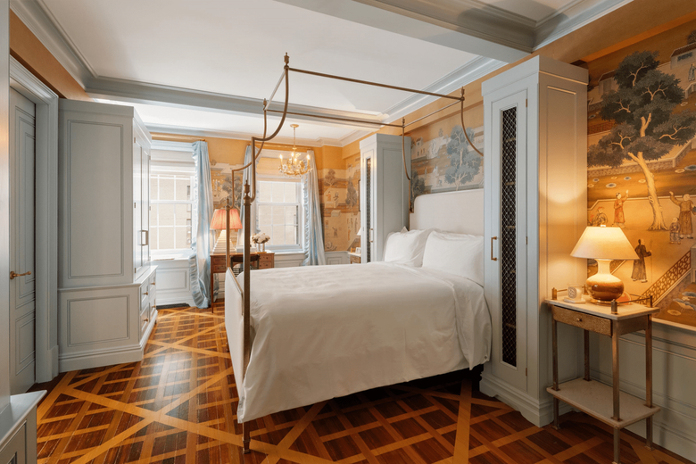 35 East 76th Street #415