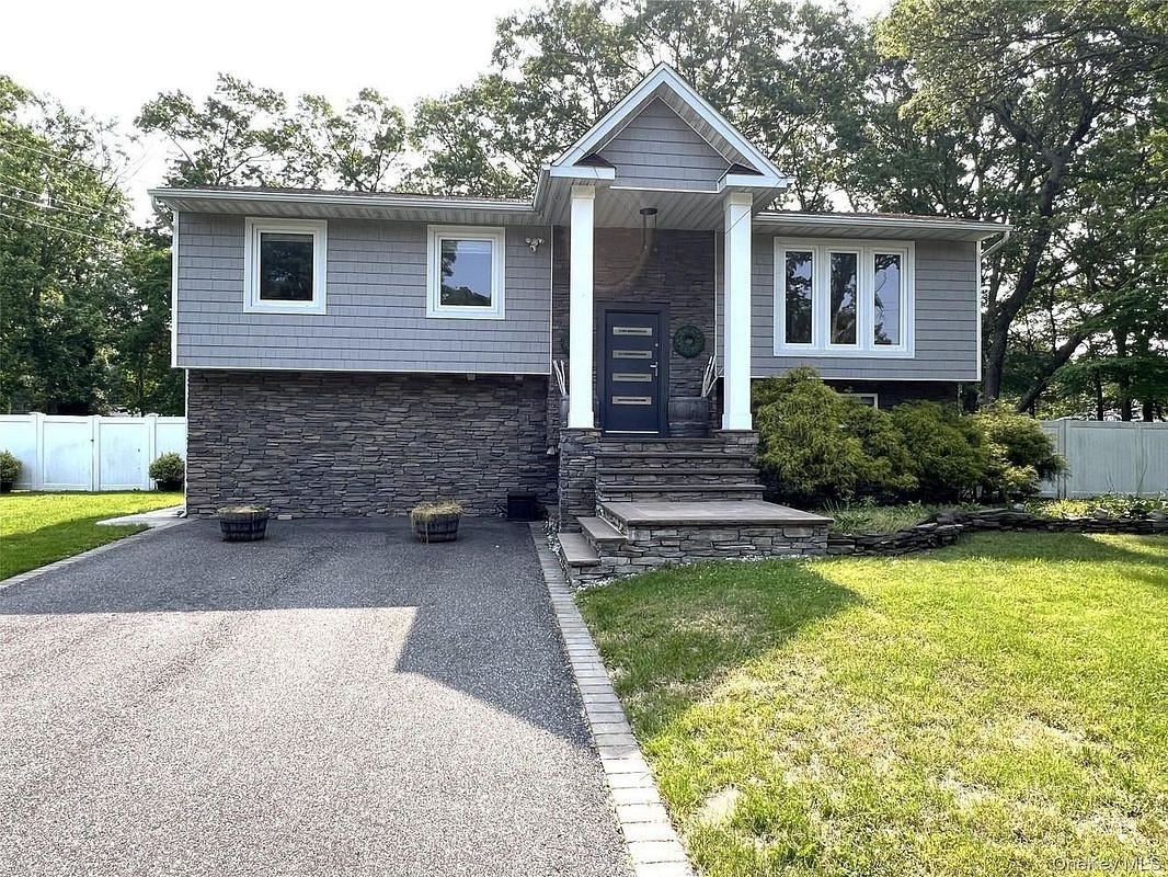 Image 1 of 48 for 35 Junard Boulevard in Long Island, Brookhaven, NY, 11776