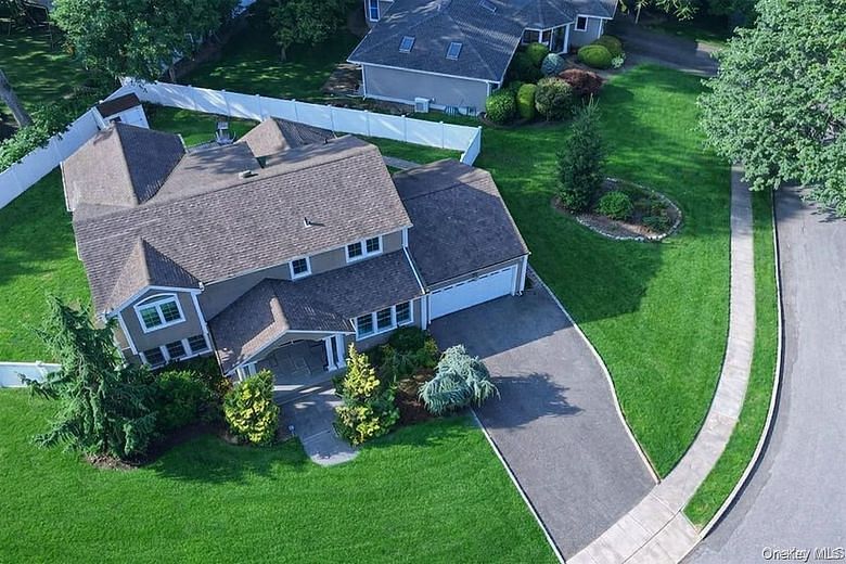 35 Moss Lane