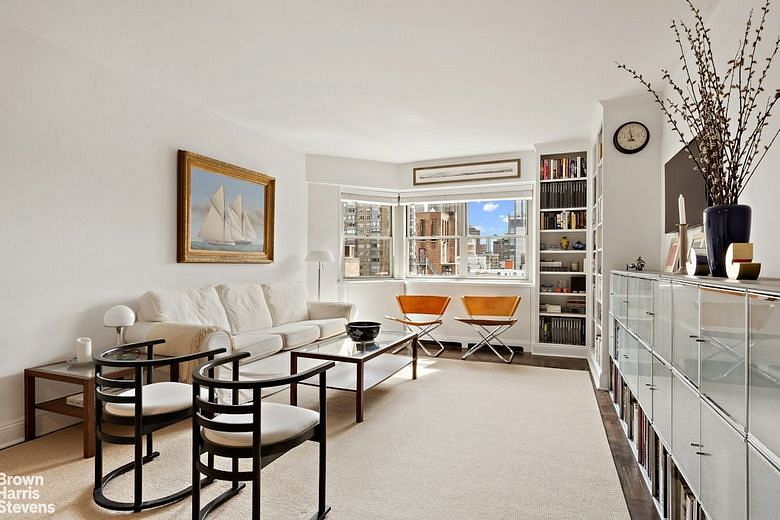 35 Park Avenue #15H