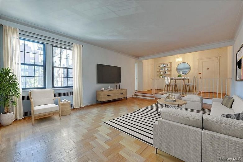 35 Parkview Avenue #5C