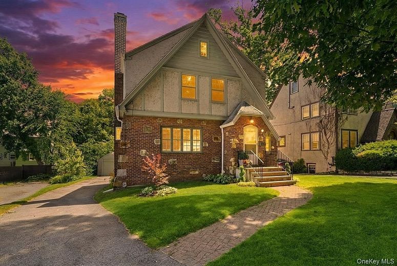 35 Prescott Avenue