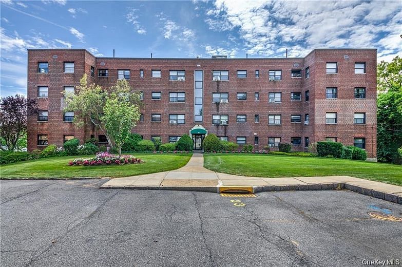 35 Shady Glen Court #3F