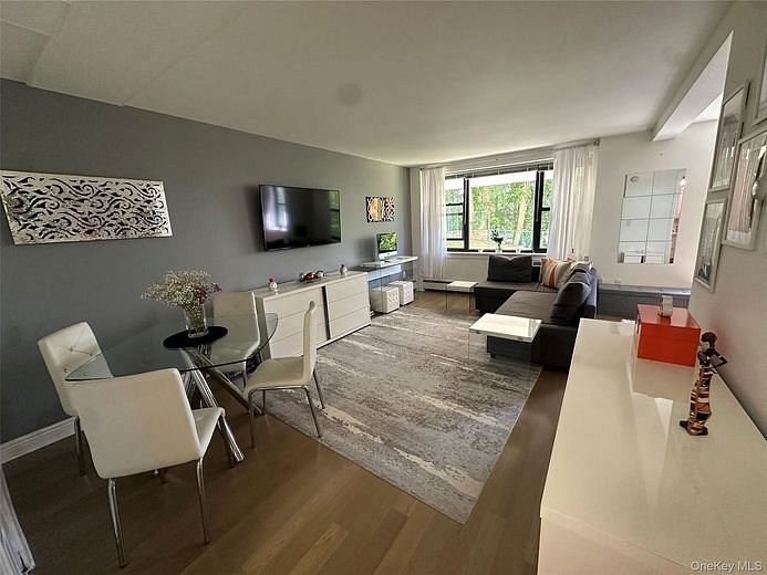 35 Stewart Place #204A