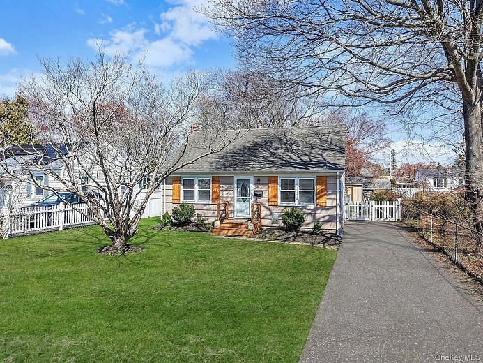 35 Thorburn Avenue
