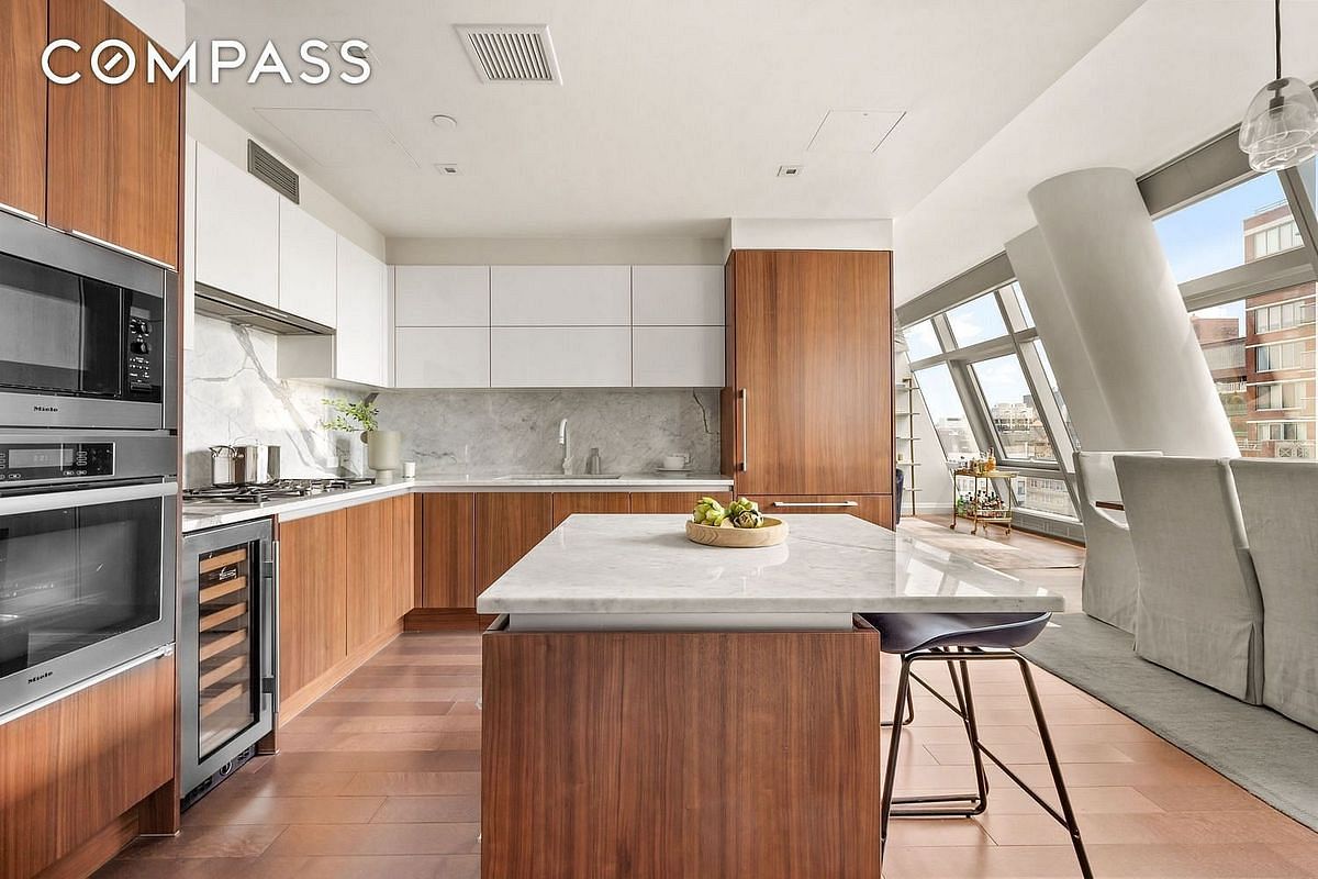 Image 1 of 18 for 35 West 15th Street #14D in Manhattan, New York, NY, 10011