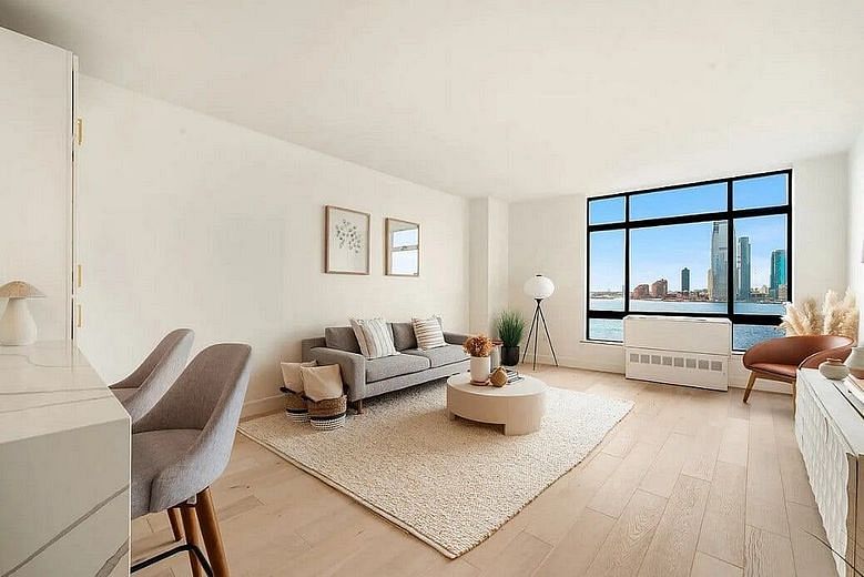 350 Albany Street #8A