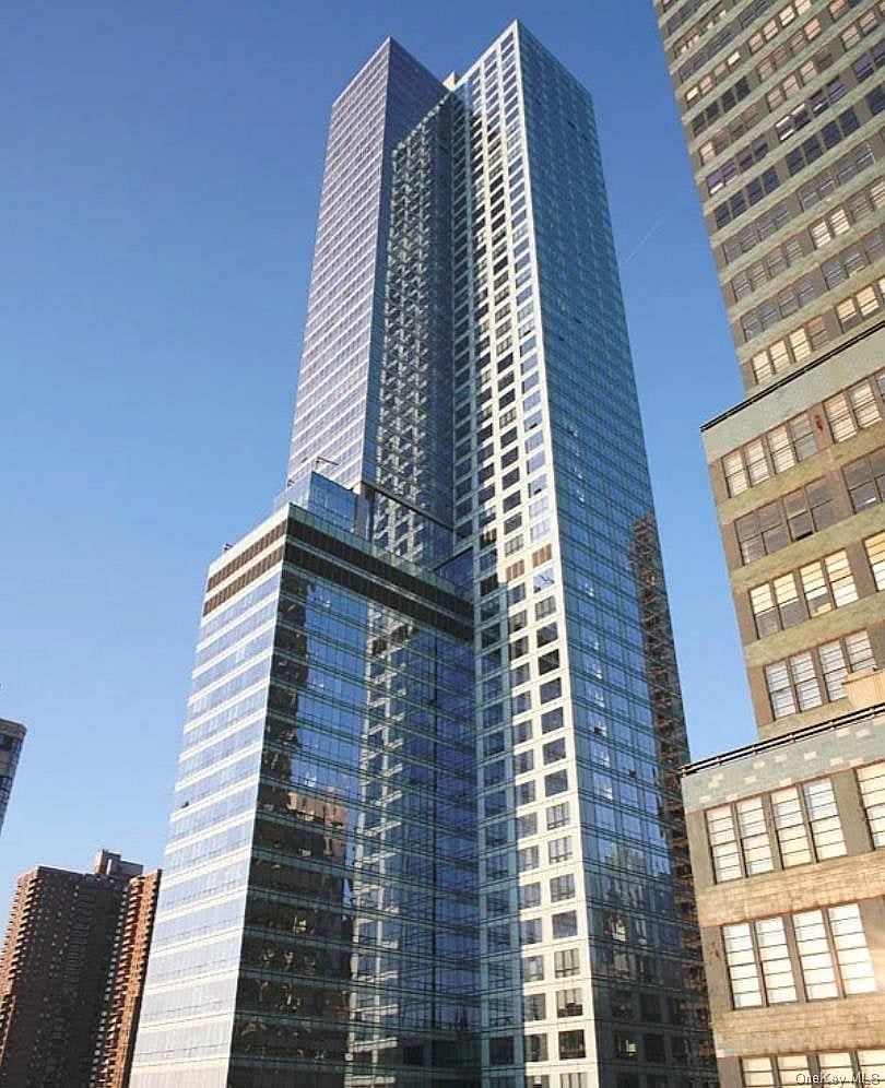 350 W 42nd Street #11L