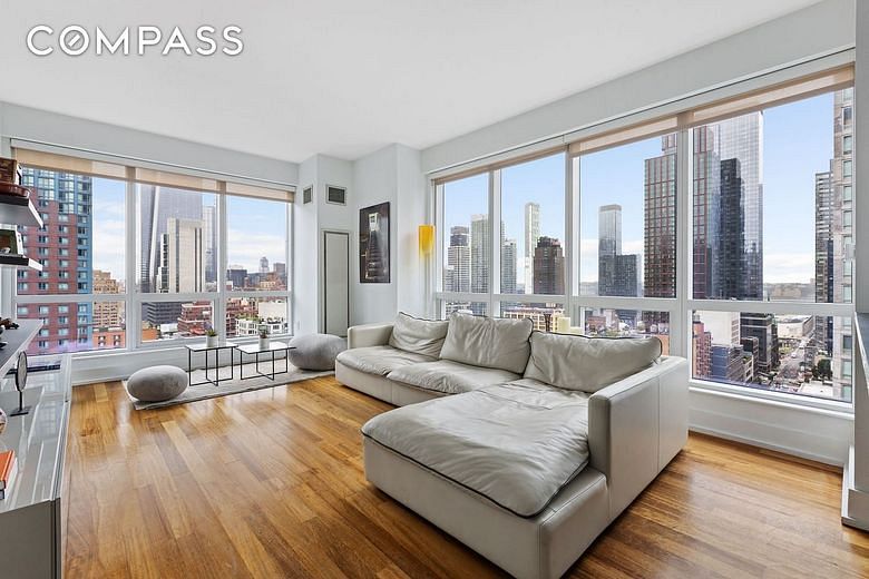 350 West 42nd Street #20L