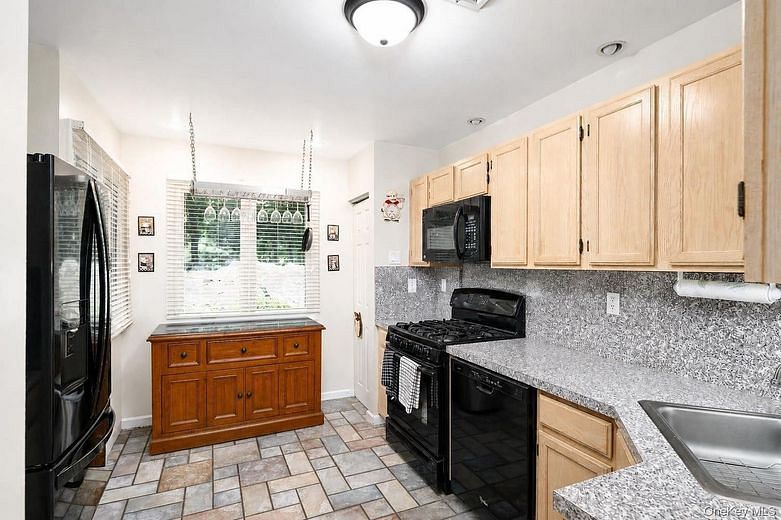 3501 Homestead Court