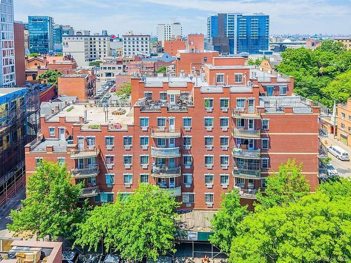 3506 Leavitt Street #5H