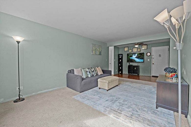 3520 Tryon Avenue #502