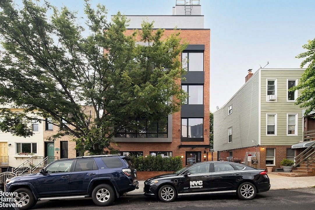 Image 1 of 13 for 353 20th Street #2 in Brooklyn, NY, 11215