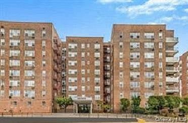 355 Bronx River Road #6I