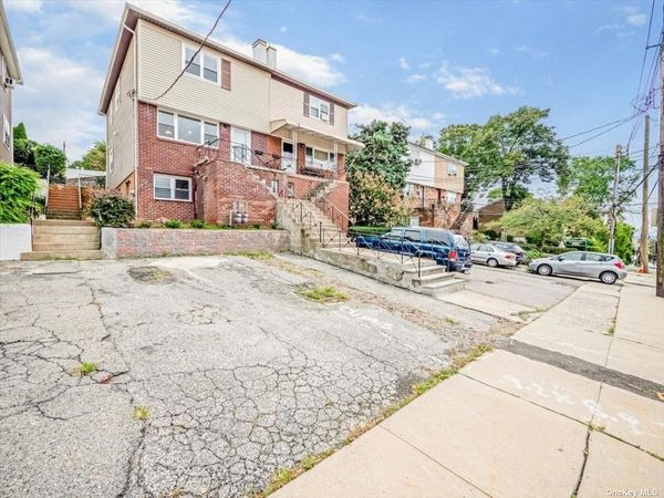 Image 1 of 32 for 356 N Broadway in Westchester, Yonkers, NY, 10701