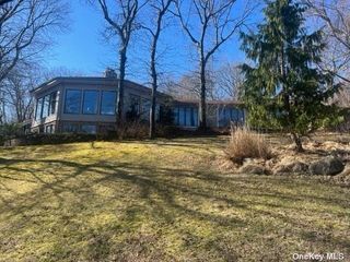 Image 1 of 16 for 20 Waterview Drive in Long Island, Port Jefferson, NY, 11777