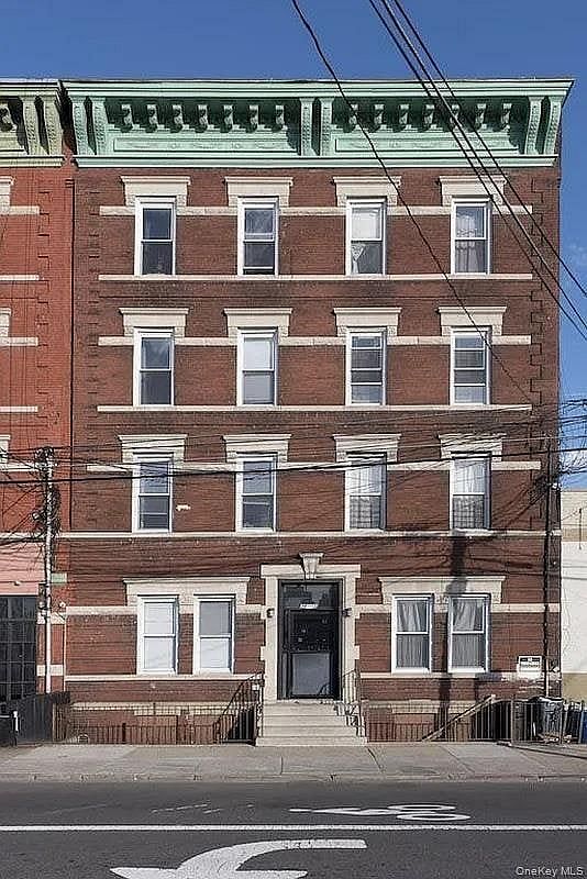 36-05 Vernon Boulevard