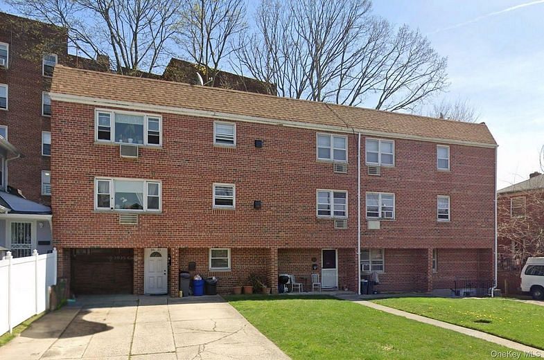 36-11 Utopia Parkway
