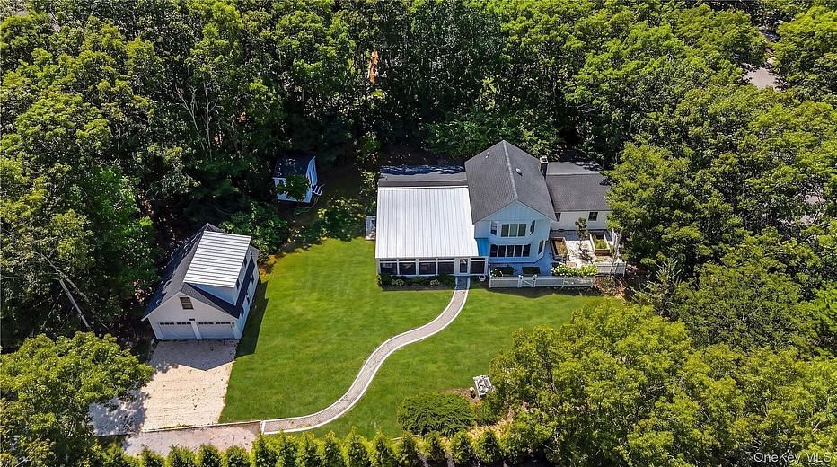 36 Breezy Drive