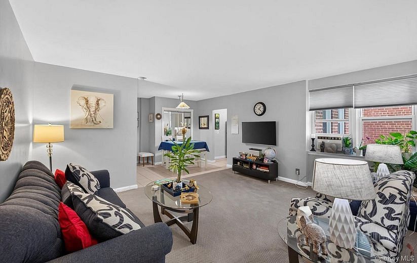 36 Cathedral Avenue #4F
