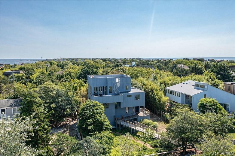 36 Dune Way