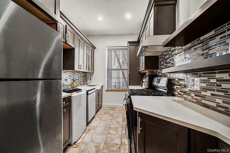 36 Echo Avenue #2D