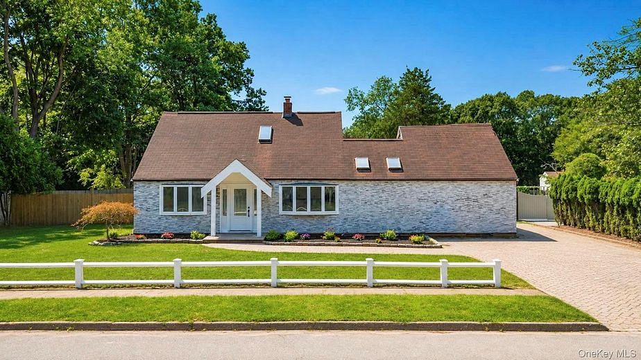 36 Fifty Acre Road S