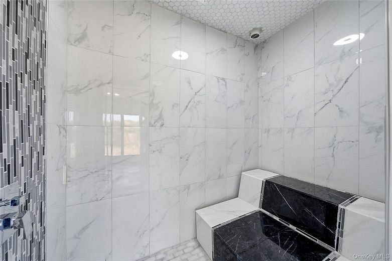 36 Roosevelt Boulevard