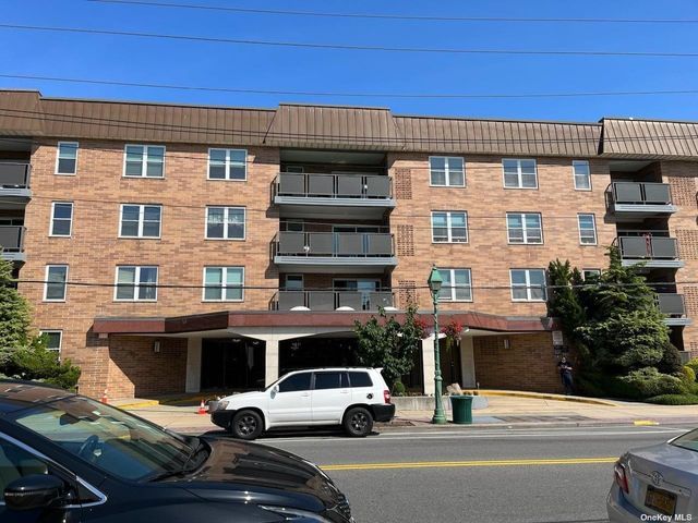 Image 1 of 1 for 360 Central Avenue #117 in Long Island, Lawrence, NY, 11559